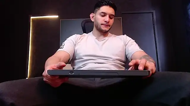 RichardMilleer online show from October 2025 01:54:02 PM