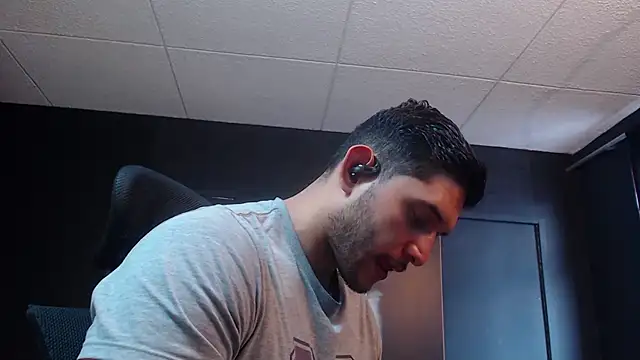 RichardMilleer online show from December 2025 02:26:02 PM