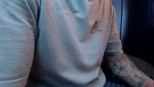 RichardMilleer online show from December 2025 03:34:02 PM