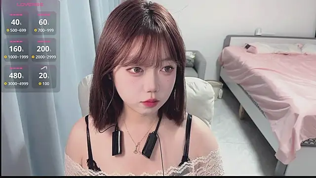 Lucky Cici online show from September 2025 12:33:02 PM