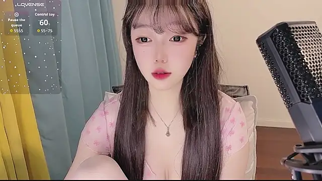 Lucky Cici online show from January 2026 01:23:01 AM