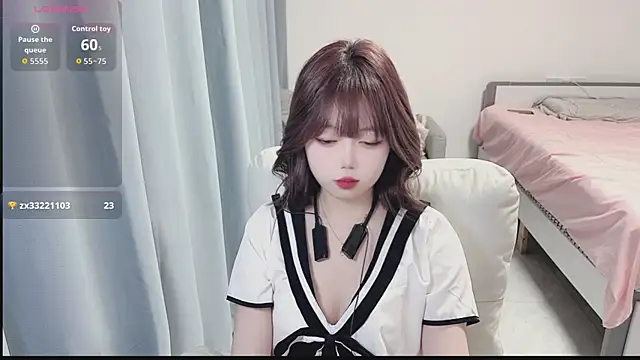 Lucky Cici online show from September 2025 02:00:02 PM