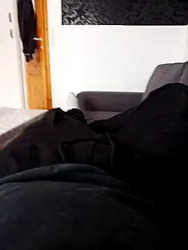 fullystroked online show from November 2025 07:56:01 AM