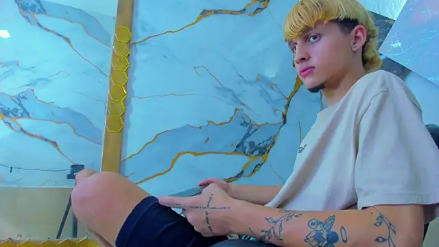 Snapshot of aapolo_ chatting on September 2025 05:24:02 AM aapolo online show from September 2025 05:24:02 AM