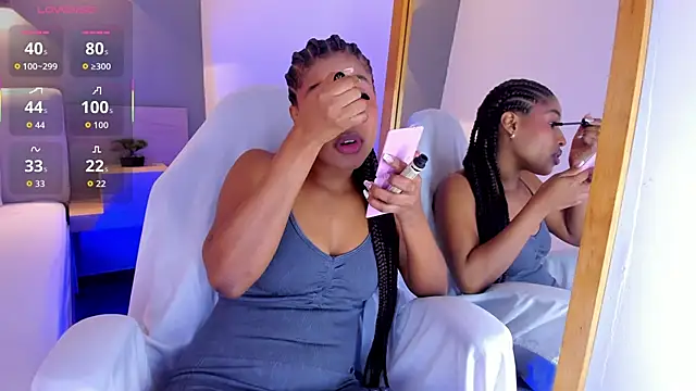 selena monroy online show from November 2025 12:16:01 PM