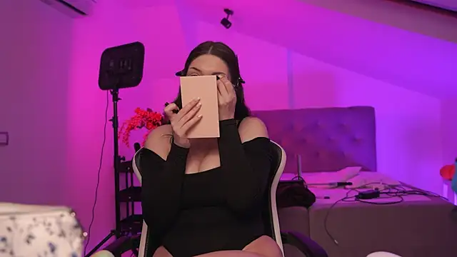 Jessasmith online show from November 2025 08:03:02 AM