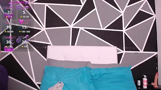 Victoriaa Zans online show from October 2025 01:56:01 PM