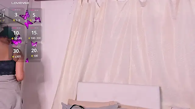 Snapshot of Victoriaa_Zans chatting on November 2025 10:18:01 AM Victoriaa Zans online show from November 2025 10:18:01 AM