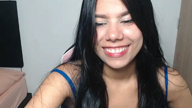 MayaScott11 online show from May 2026 07:08:02 PM