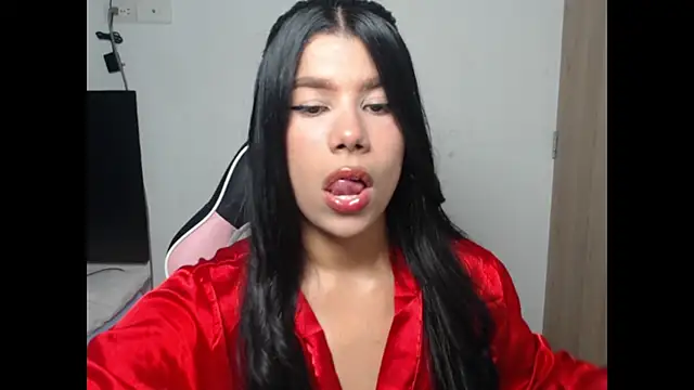 MayaScott11 online show from May 2026 07:12:02 PM