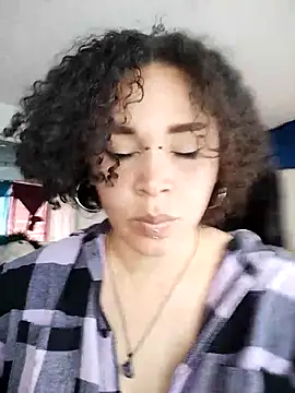 Julie wallace online show from December 2025 01:48:02 PM