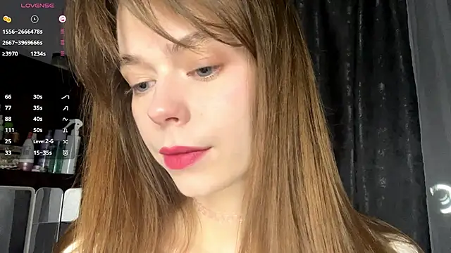 Snapshot of YourLittleElfie chatting on September 2025 03:19:02 PM YourLittleElfie online show from September 2025 03:19:02 PM
