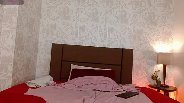 Ava Raye online show from April 2026 07:19:01 PM