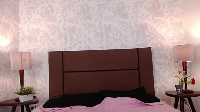 Ava Raye online show from November 2025 07:47:01 PM