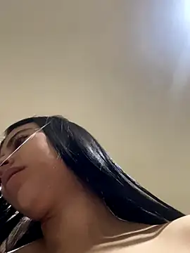 Isabella Montoya online show from October 2025 01:34:01 PM