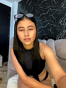 Isabella Montoya online show from September 2025 07:51:02 PM
