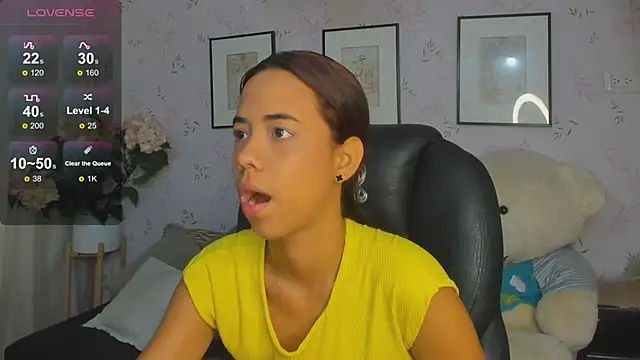 Anntonellaa online show from November 2025 12:20:01 PM