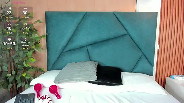 VictoriaHarriss online show from December 2025 12:40:01 PM