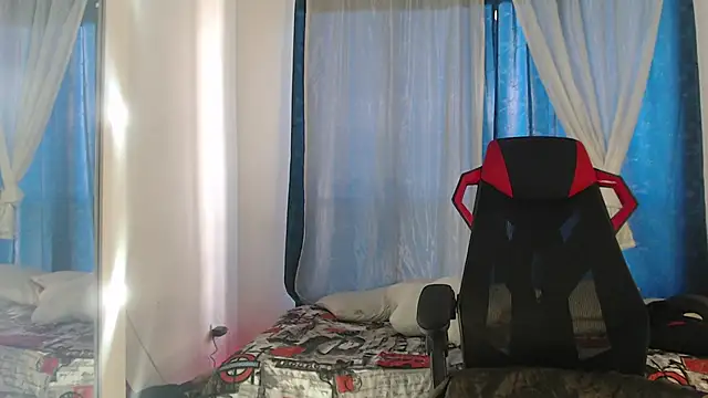 Snapshot of honeywhisper69 chatting on September 2025 07:41:01 PM honeywhisper69 online show from September 2025 07:41:01 PM