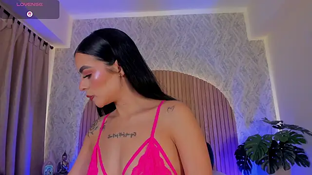Sophiie Belle online show from October 2025 02:51:02 PM