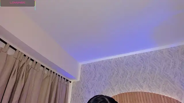 Sophiie Belle online show from October 2025 01:19:01 PM