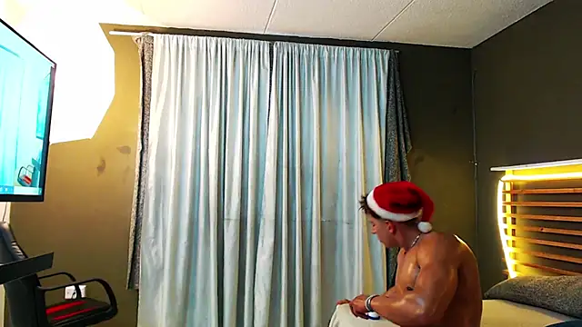 Snapshot of arnold_taylor chatting on December 2025 09:25:02 PM arnold taylor online show from December 2025 09:25:02 PM