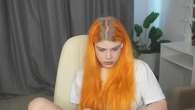 MignonWorstel online show from September 2025 10:16:02 AM