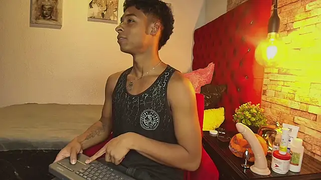 CoffeNaughty nom online show from October 2025 03:18:01 AM