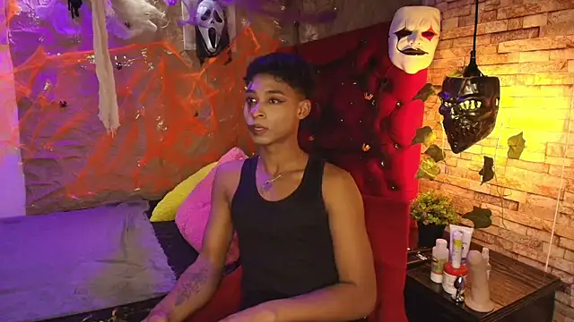 CoffeNaughty nom online show from October 2025 05:17:01 AM