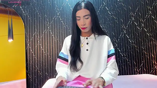 Miss Ariaa online show from September 2025 11:39:02 AM