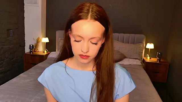Snapshot of SallyPinkman chatting on May 2026 12:24:01 PM SallyPinkman online show from May 2026 12:24:01 PM