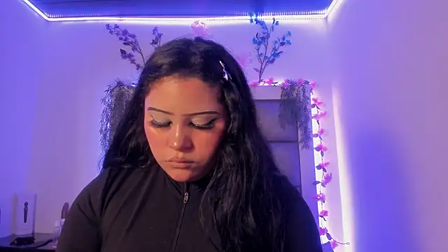 abbiecollins js online show from March 2026 04:17:01 AM