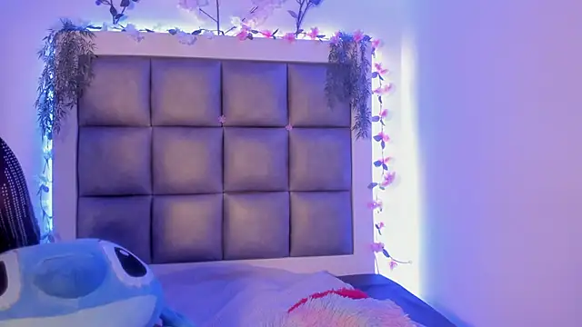 abbiecollins js online show from March 2026 05:51:02 AM