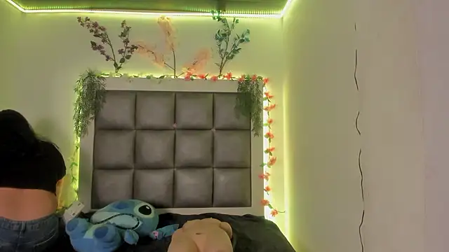 abbiecollins js online show from February 2026 04:24:02 AM