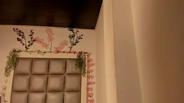 abbiecollins js online show from April 2026 04:05:02 AM