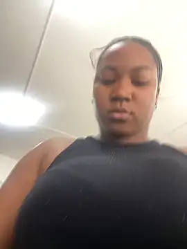 Snapshot of Karol_sexy23 chatting on October 2025 03:14:01 PM Karol sexy23 online show from October 2025 03:14:01 PM