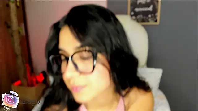 val varago online show from November 2025 01:10:02 AM