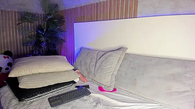 Amber Santana online show from March 2026 12:05:02 AM
