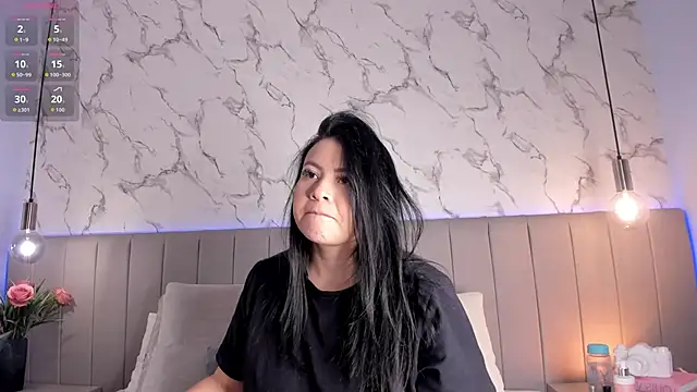 Amber Santana online show from November 2025 09:26:02 PM