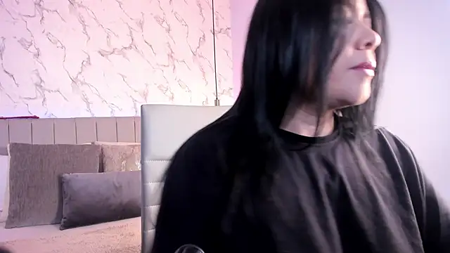 Amber Santana online show from November 2025 09:51:01 PM