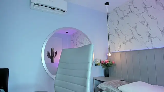 Amber Santana online show from December 2025 09:25:02 PM