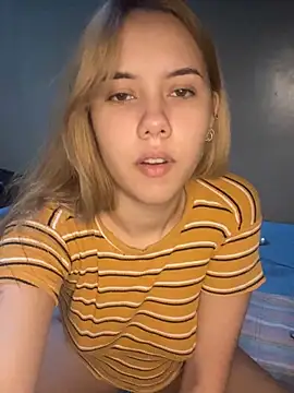 coupleyys online show from April 2026 11:56:01 PM