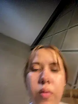 coupleyys online show from December 2025 06:46:01 PM