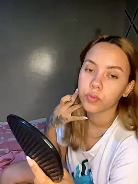 coupleyys online show from January 2026 05:38:02 PM