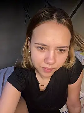 coupleyys online show from February 2026 10:31:01 PM