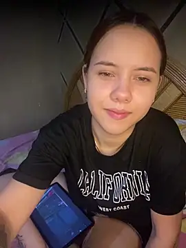 coupleyys online show from February 2026 09:14:02 PM