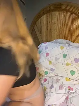 coupleyys online show from April 2026 09:16:02 PM