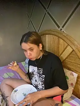 coupleyys online show from February 2026 02:17:02 PM