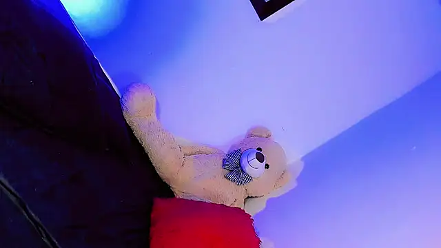 daniela dolls online show from May 2026 11:51:02 AM