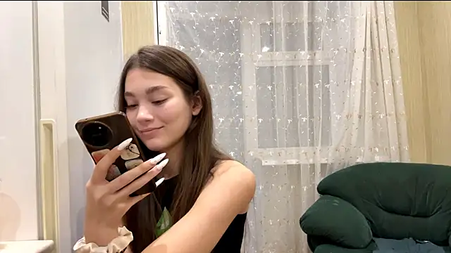 Cuteviola online show from September 2025 10:31:02 AM